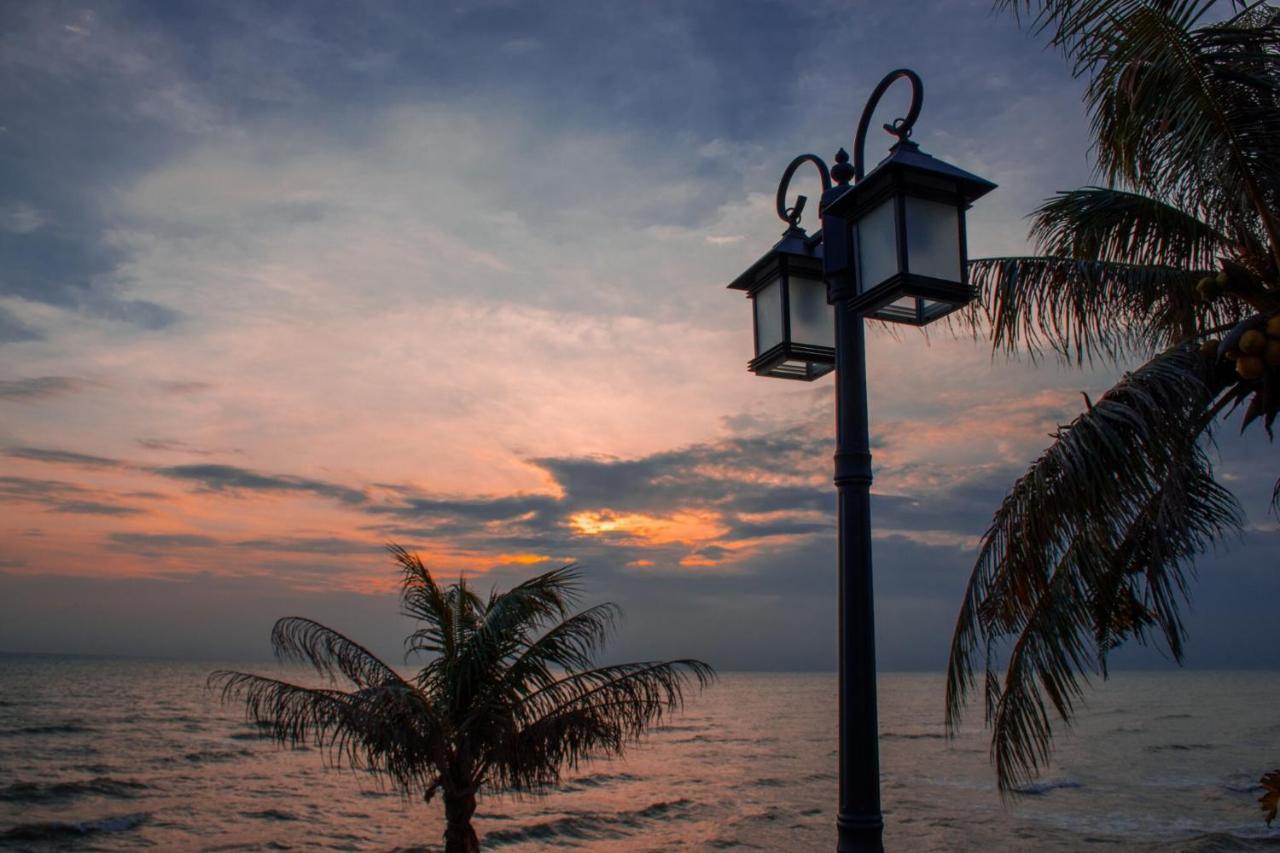 Sea Memories White Sand Beach Hotel Hua Hin Dış mekan fotoğraf